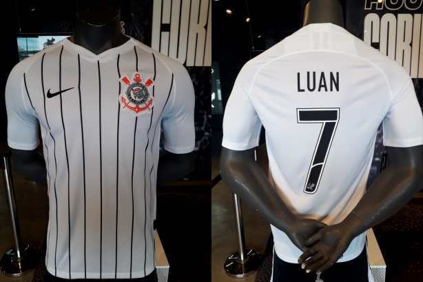 Uniformes de Luan já são vendidos na Loja da Arena