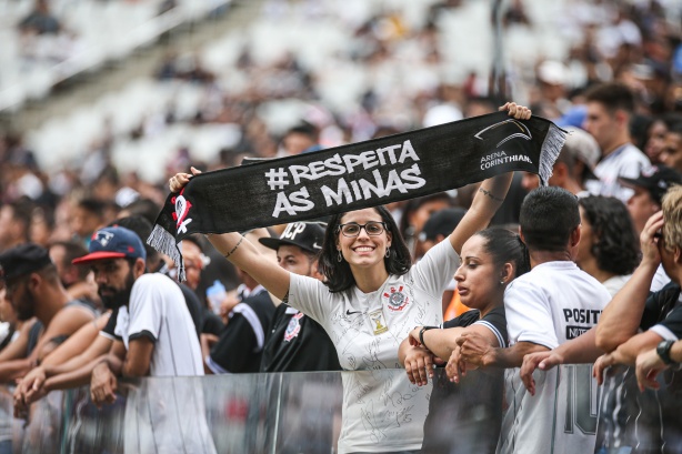 Torcida lotou a Arena Corinthians na final do Campeonato Paulista Feminino