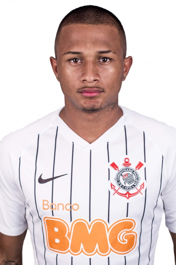 O atacante Léo Pereira está na lista de jogadores convocados para a Copinha de 2020