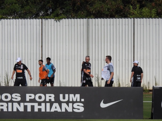 Tiago Nunes comanda primeira atividade em 2020