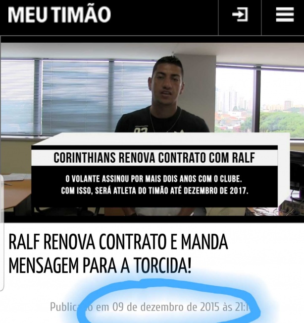 Ralf em dezembro de 2015, assinando uma renovao de contrato que nunca teria valor
