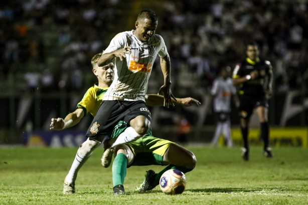 Léo Pereira no jogo contra o Cuiabá, pela Copinha 2020