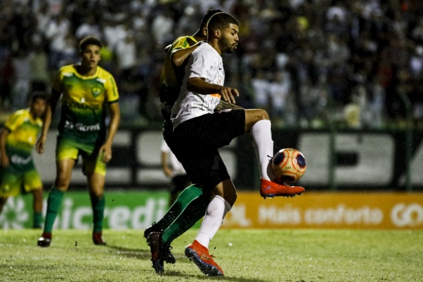 Walisson no jogo contra o Cuiabá, pela Copinha 2020