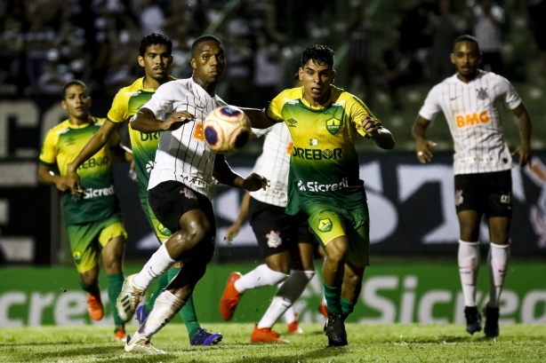 Xavier no jogo contra o Cuiabá, pela Copinha 2020