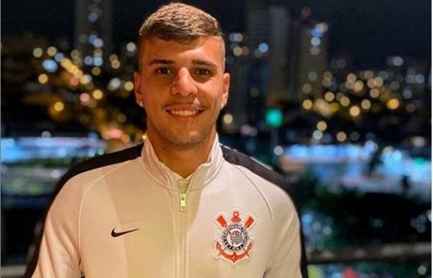 Atacante ainda não estreou pelo Timão