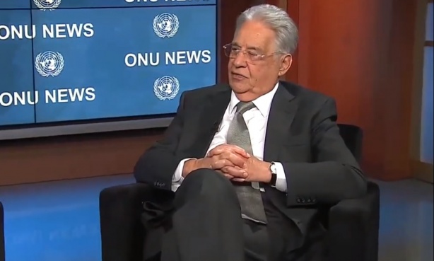Fernando Henrique Cardoso era o presidente do país