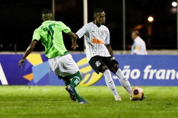 Lucas no duelo contra o Juventude, pela Copinha São Paulo 2020