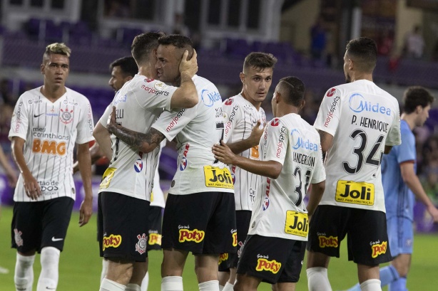 Jogadores comemoram vitória sobre o New York City, pela Florida Cup