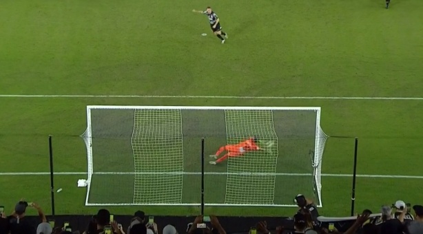 Pênalti desperdiçado por Boselli poderia ter dado mais tranquilidade ao Corinthians