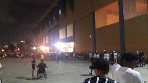 Torcida do Corinthians teve dificuldade de acesso ao estádio