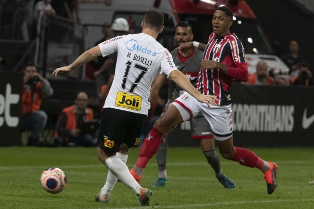 Mauro Boselli foi o destaque da vitória sobre o Botafogo-SP, pelo Paulistão
