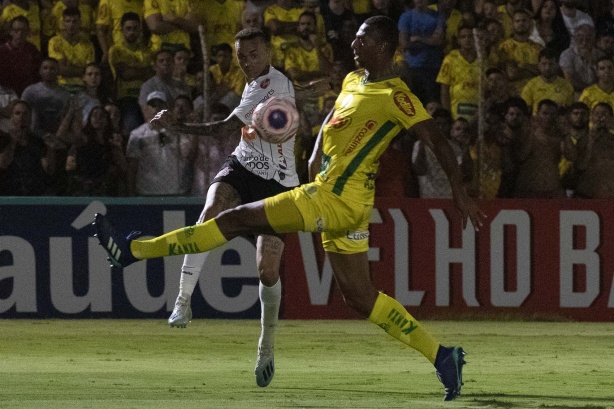 Luan foi titular no jogo contra o Mirassol