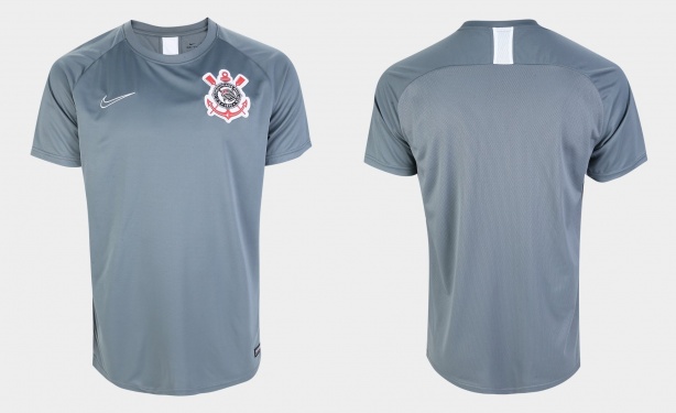 Camisa de treino do Corinthians está em promoção