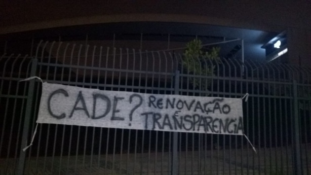 Protesto tambm foi feito na Arena Corinthians