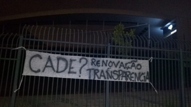 Protesto também foi feito na Arena Corinthians