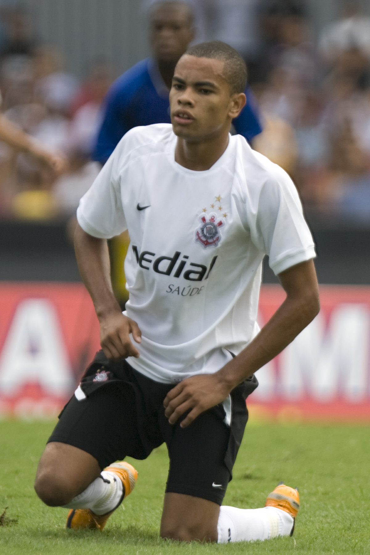 Dentinho
, durante partida vlida pelo Campeonato Paulista 2008, primeiro turno, realizada no estdio do Morumbi, zona sul de So Paulo, neste domingo a tarde