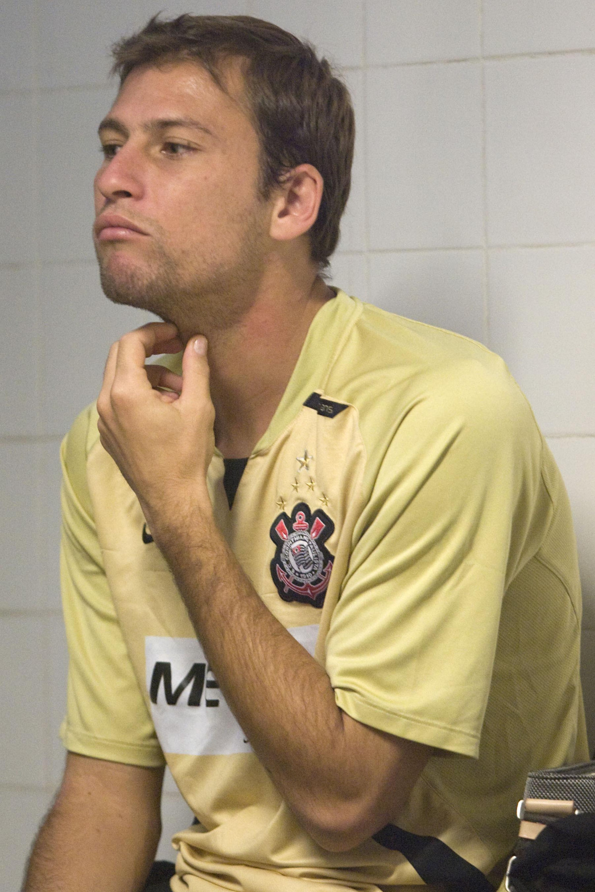 SP - PONTE PRETA/CAMPINAS X CORINTHIANS/SP - ESPORTES - Marcel nos vestirios antes da partida vlida pelo Campeonato Brasileiro da segunda diviso 2008, primeiro turno, realizada no estdio Moiss Lucarelli, em Campinas, interior de So Paulo, neste sbado a tarde