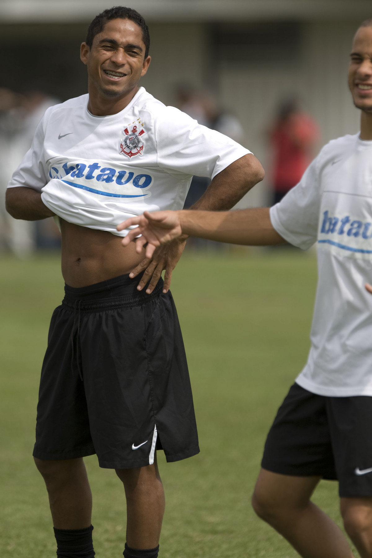 Durante o treino do Corinthians realizado esta manh, no Parque Ecolgico do Tiete, zona leste da cidade. O time joga amanh, domingo, 26/04 a tarde, o primeiro jogo da final do Campeonato Paulista 2009 contra o Santos, no estdio da Vila Belmiro, em Santos