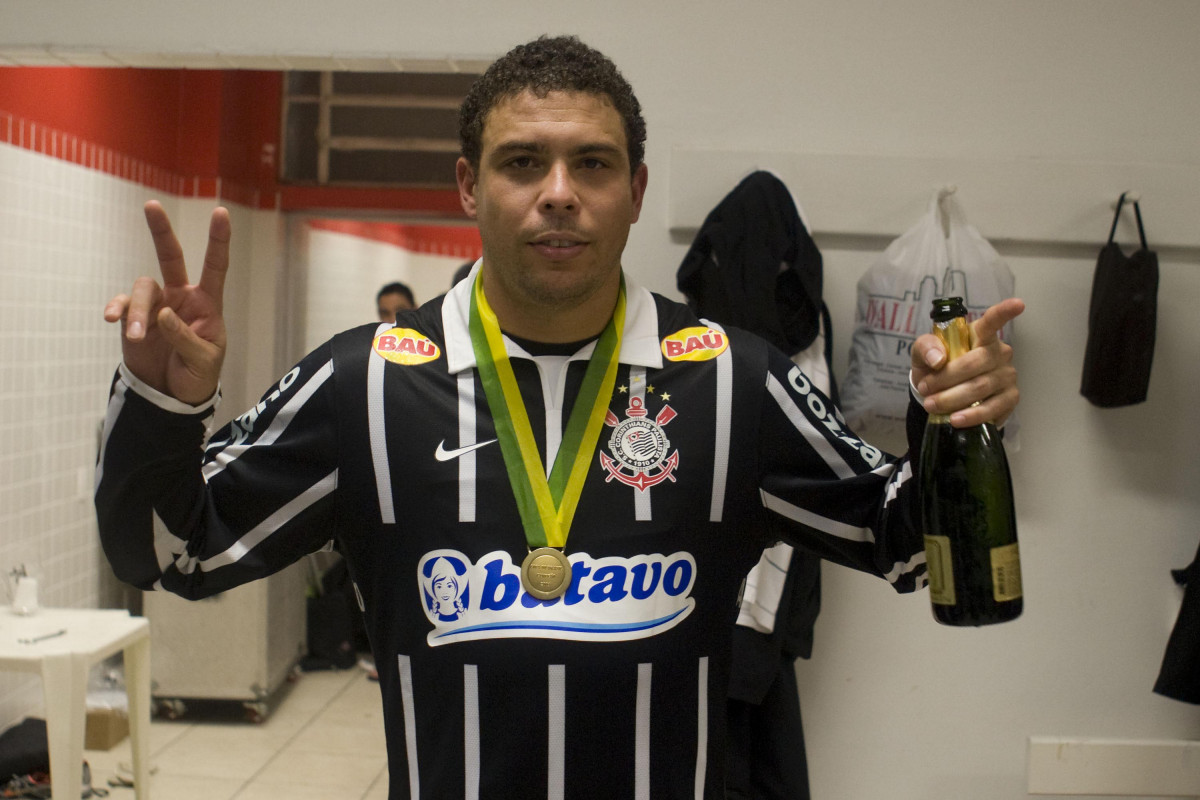 INTERNACIONAL/RS X CORINTHIANS/SP - nos vestiários após a partida realizada esta noite no estádio Beira-Rio, em Porto Alegre, no jogo de decisão da Copa do Brasil 2009