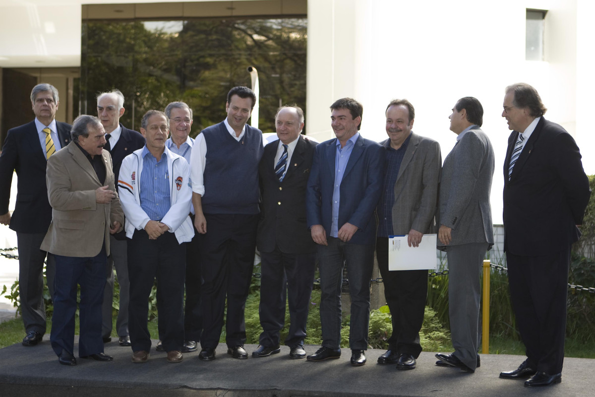 O presidente do Corinthians Andres Sanchez recebeu o prefeito de São Paulo Gilberto Kassab hoje pela manhã no Parque São Jorge