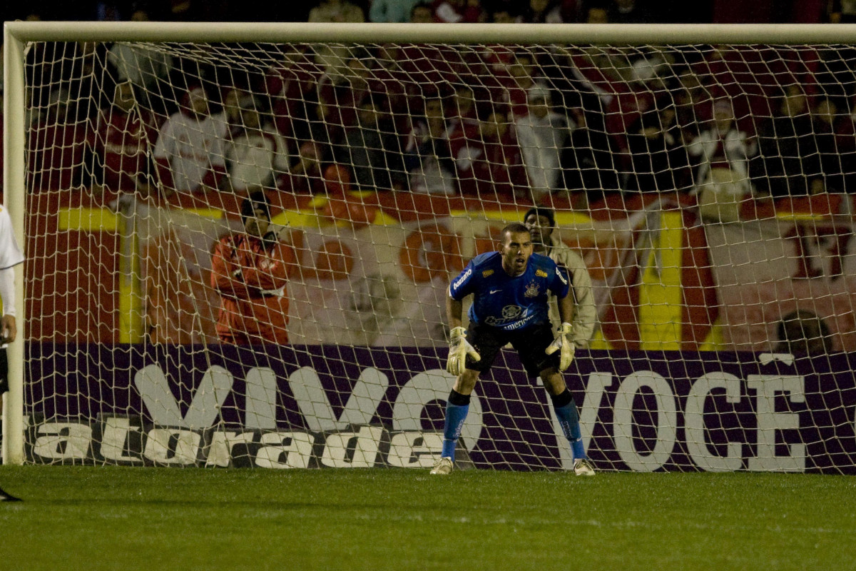 INTERNACIONAL/RS X CORINTHIANS/SP -  Rafael em um lance da partida realizada esta noite no estdio Beira Rio, em Porto Alegre, vlida pelo returno do Campeonato Brasileiro de 2009