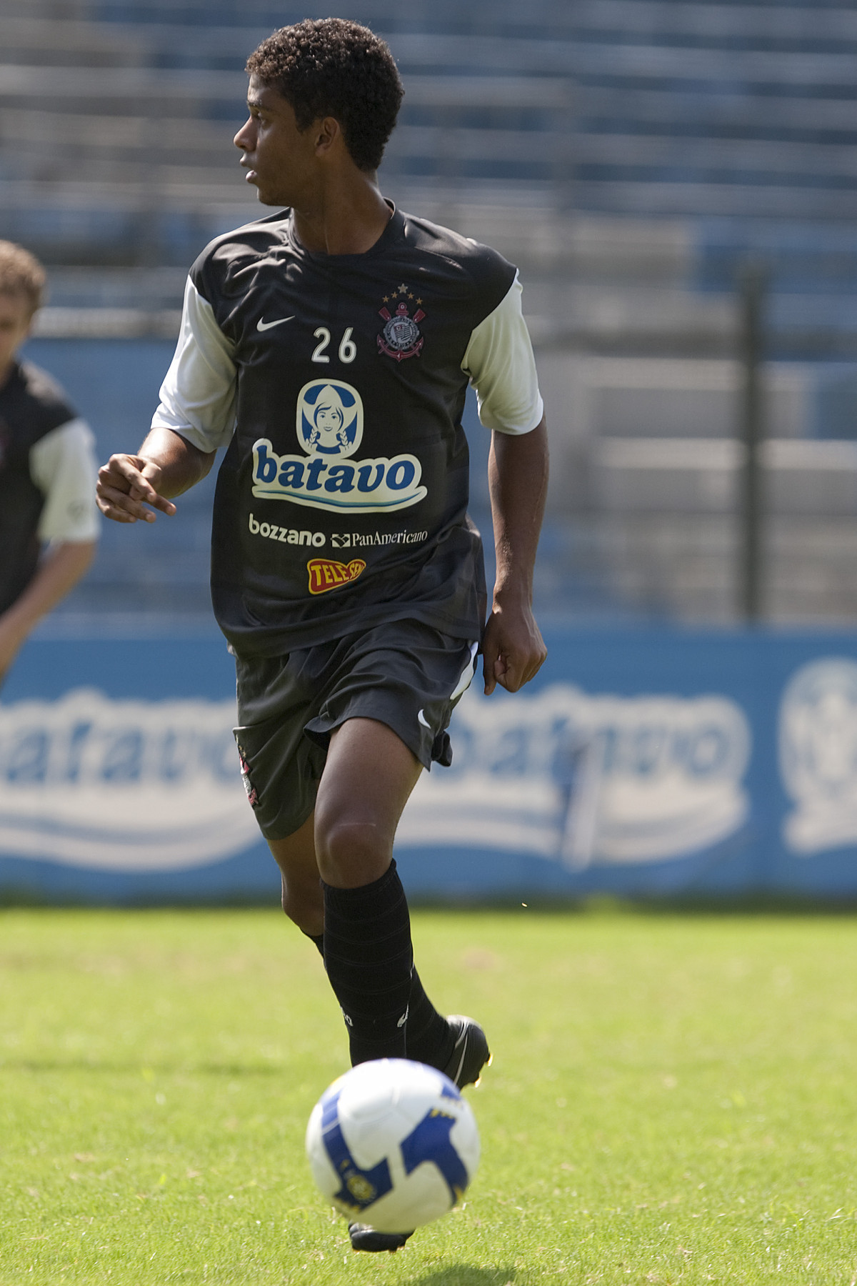 Renato que entra no time durante o treino do Corinthians realizado esta manh no Parque So Jorge; o prximo jogo do time ser sbado, dia 05/12, contra o Atltico-MG, no Mineiro, utima partida do returno do Campeonato Brasileiro 2009