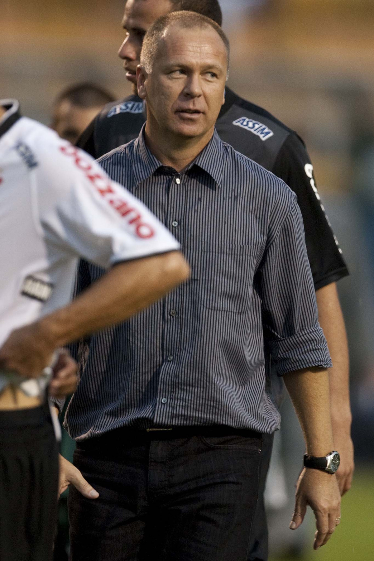 CORINTHIANS X PALMEIRAS - Mano Menezes em um lance da partida realizada esta tarde no estádio do Pacaembu, zona oeste de São Paulo, válida pela 5ª rodada do Campeonato Paulista 2010