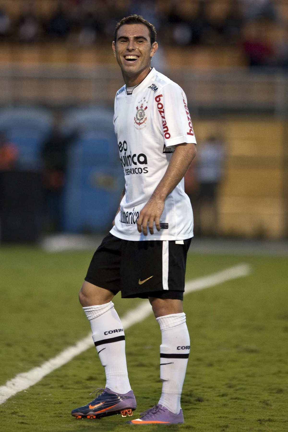 Bruno Cesar durante partida entre Corinthians x Santos, vlida pela 5 rodada do Campeonato Brasileiro 2010, realizada no estdio do Pacaembu