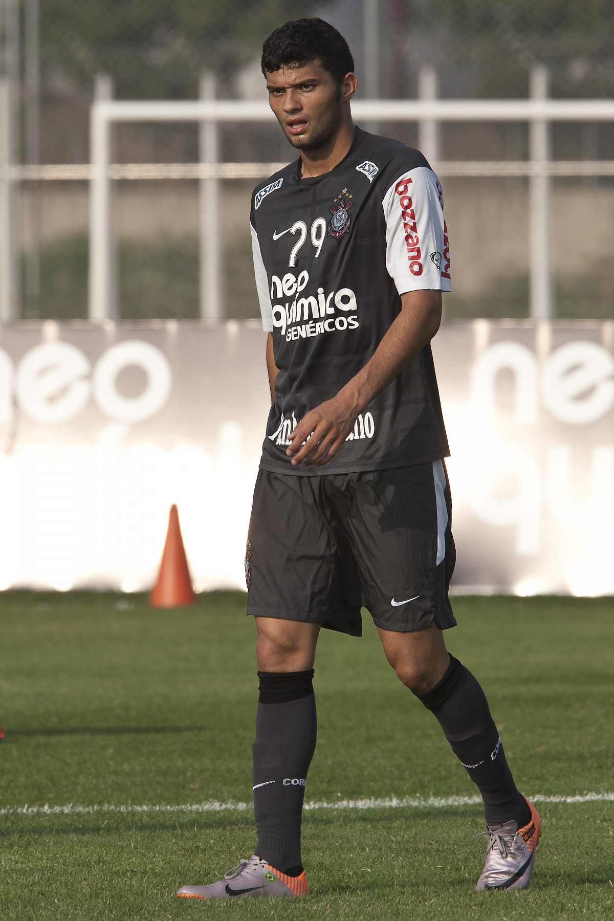 William Morais durante o treino do Corinthians, realizado esta tarde no CT Joaquim Grava no Parque Ecolgico. O prximo jogo da equipe ser domingo, dia 24/10, contra o Palmeiras no Pacaembu, pela 31. a rodada do Campeonato Brasileiro de 2010