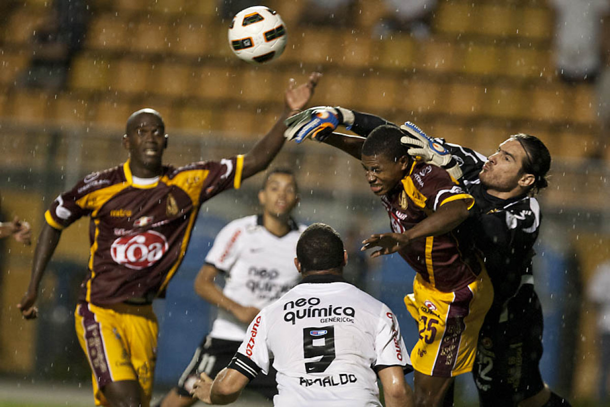 Durante a partida entre Corinthians/Brasil x, Deportes Tolima/Colmbia, primeira partida jogo de ida, valendo pela Pr Libertadores de 2011, realizada esta noite no estdio do Pacaembu