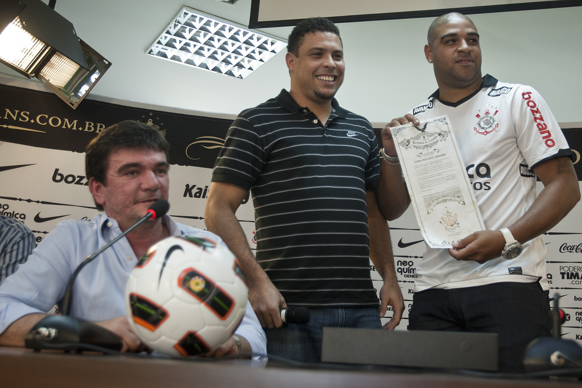 Ronaldo auxiliou o Corinthians na contratao de Adriano