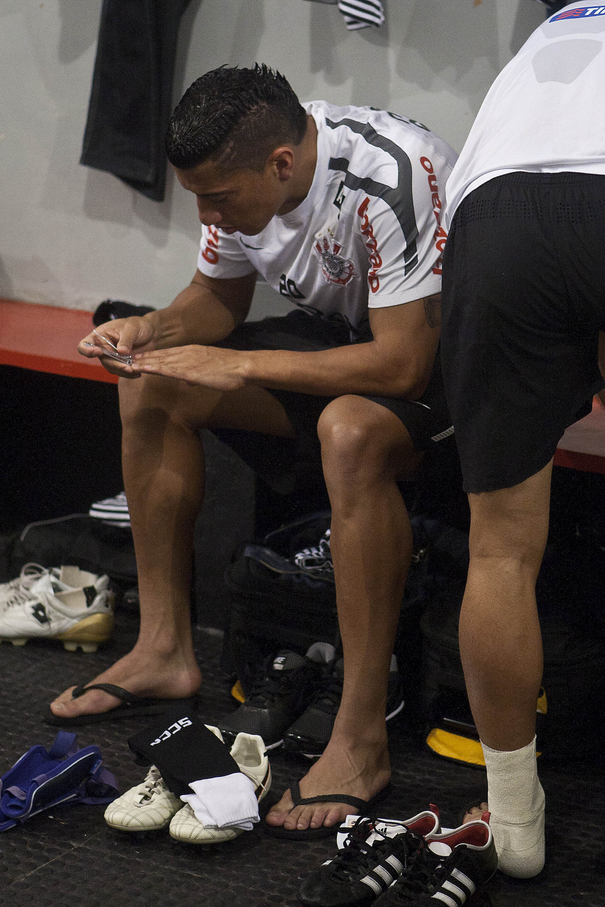 Ralf nos vestiários antes da partida entre Botafogo/RP x Corinthians, realizada esta noite no estádio Santa Cruz, pela 17ª rodada do Campeonato Paulista 2011. Ribeirão Preto/Sao Paulo/Brasil