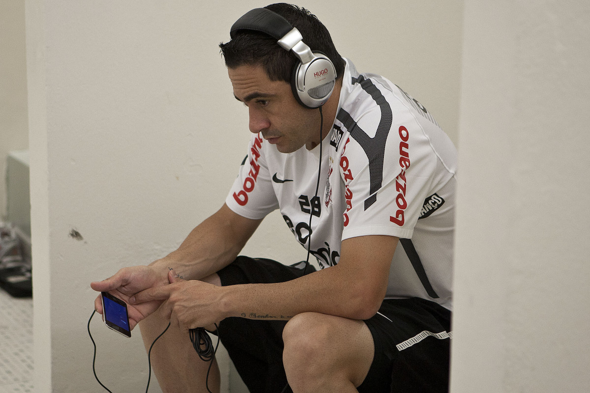 Chicão nos vestiários antes da partida entre Palmeiras x Corinthians, realizada esta tarde no estádio do Pacaembu, pelas semifinais do Campeonato Paulista de 2011