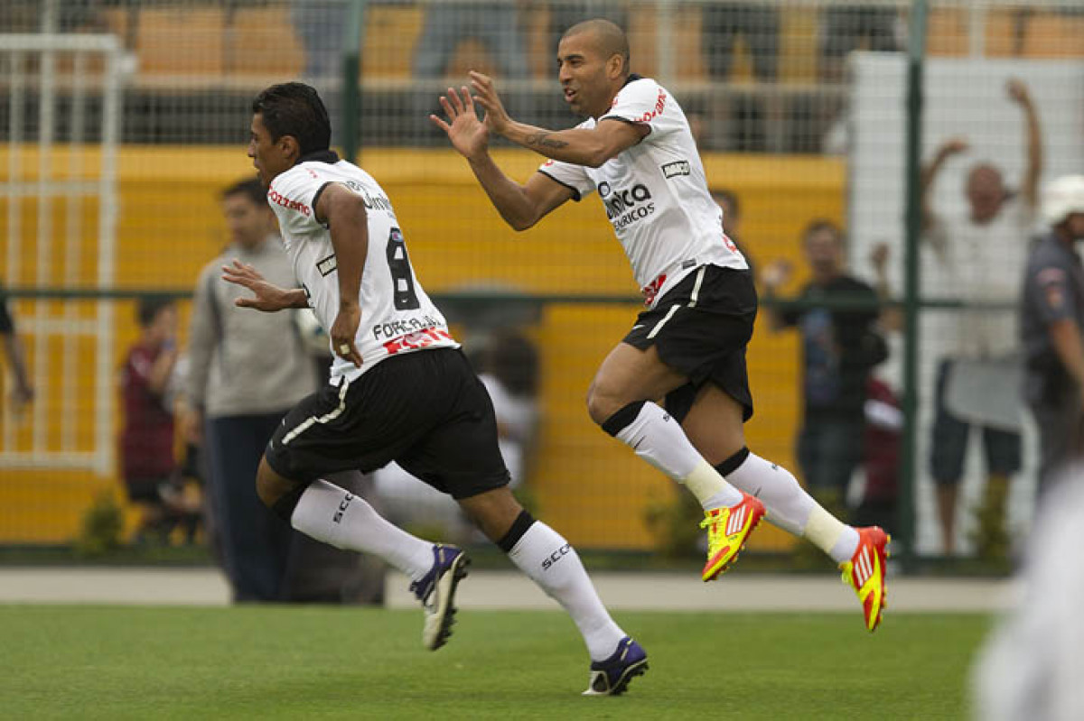 Paulinho é um dos confirmados na festa de despedida de Emerson Sheik Paulinho é um dos confirmados na festa de despedida de Emerson Sheik
