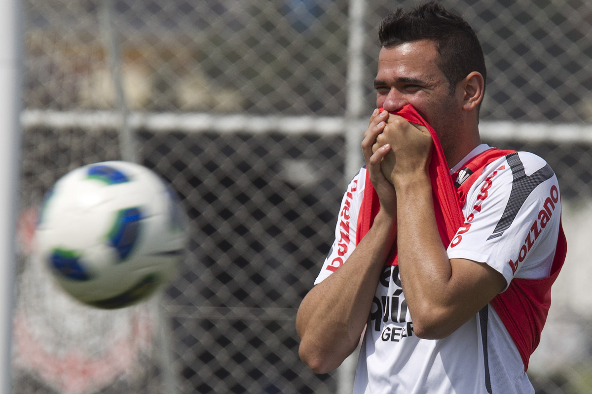 Multicampeo pelo Corinthians, Leandro Castn comunicou o encerramento de sua carreira como jogador