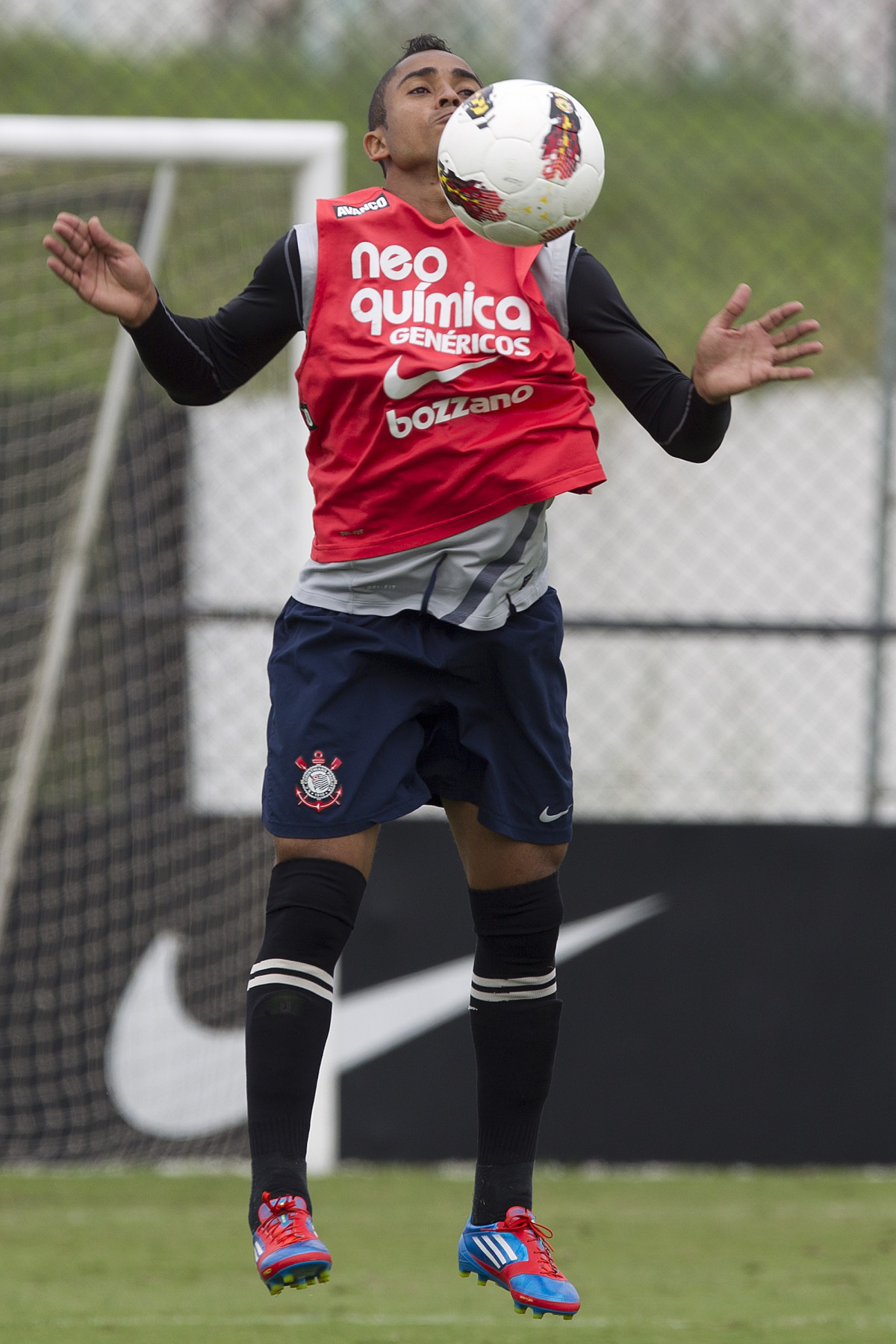 Jorge Henrique durante treino desta manh no CT Joaquim Grava, localizado no Parque Ecolgico do Tiete. O prximo jogo da equipe ser dia 02/05, contra o Emelec/Equador, jogo de ida, vlido pelas oitavas de final da Copa Libertadores da Amrica 2012