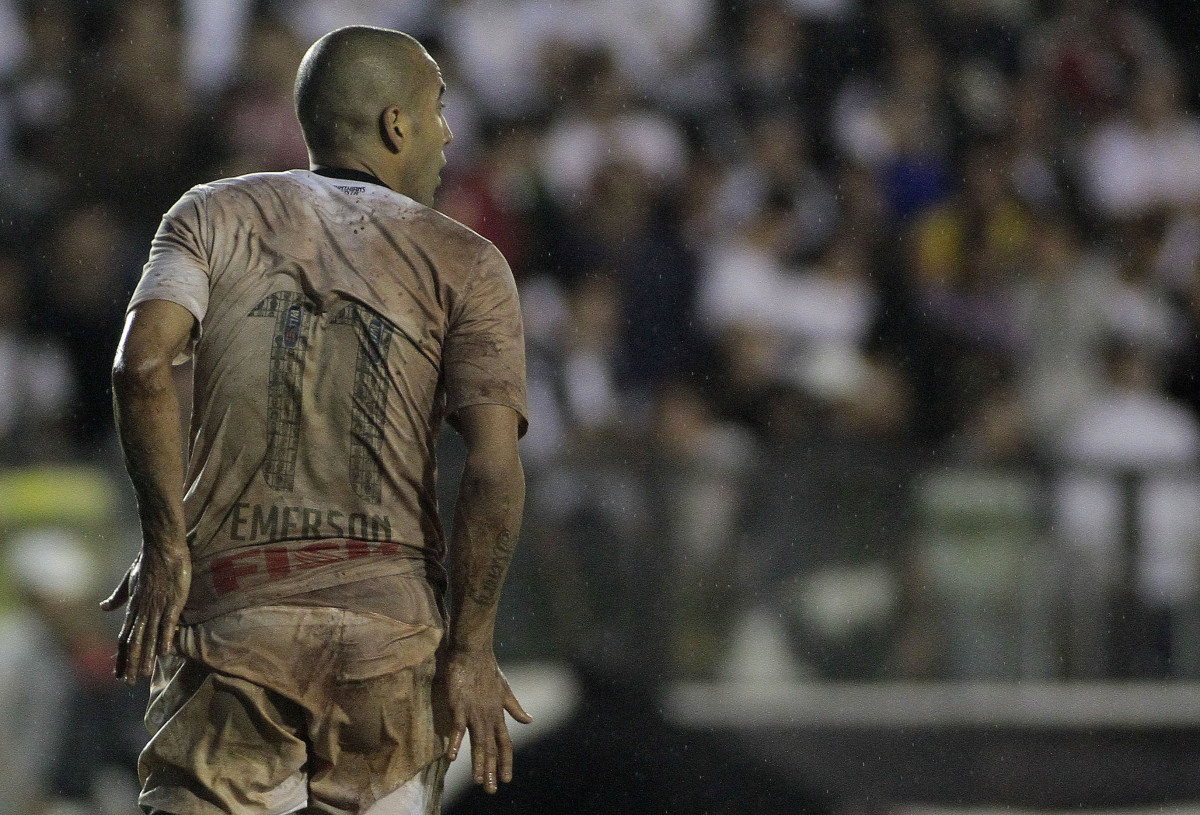 Emerson do Corinthians Durante partida vlida pela Libertadores 2012. realizado no estdio So Janurio