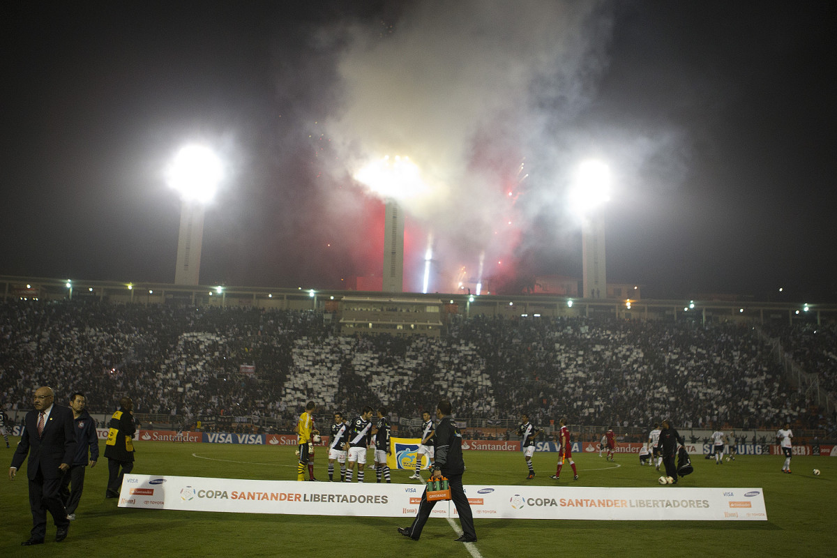 Durante a partida entre Corinthians/Brasil x Vasco da Gama/Brasil, realizada esta noite no estdio do Pacaembu, jogo de volta, vlido pelas quartas de final da Copa Libertadores de Amrica 2012