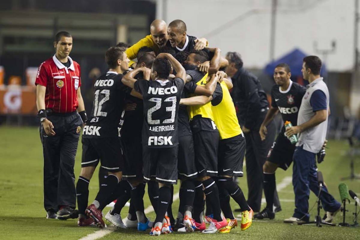 Corinthians bateu o Santos por 1 a 0, em duelo vlido pela semifinal da Libertadores de 2012