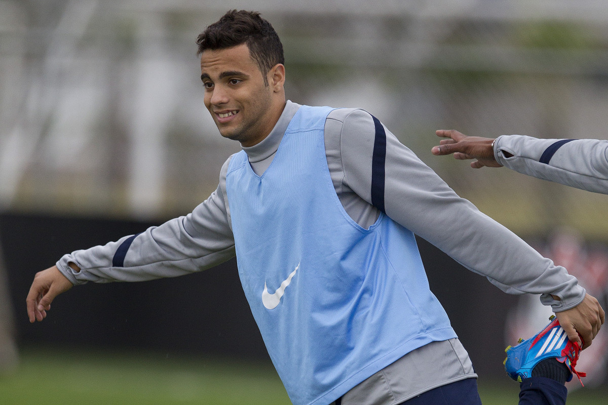 Durante o treino realizado esta tarde no CT Joaquim Grava, localizado no Parque Ecolgico do Tiete. O prximo jogo da equipe ser quarta-feira, 18/07, contra o Flamengo, no Engenho, vlido pela 10 rodada do Campeonato Brasileiro de 2012