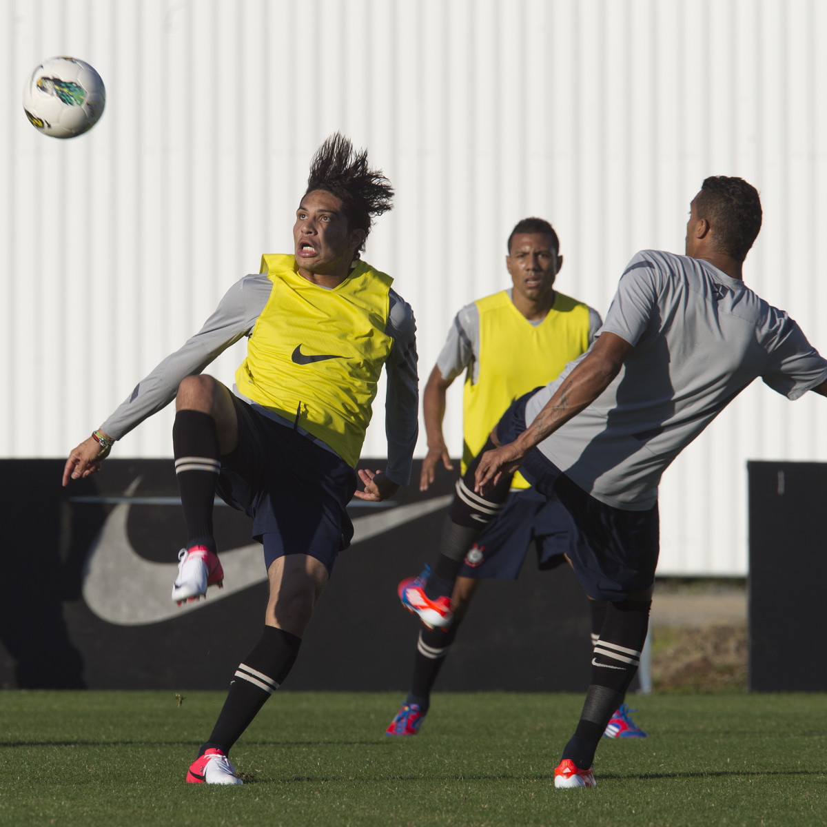 Durante o treino realizado esta tarde no CT Joaquim Grava, localizado no Parque Ecológico do Tiete. O próximo jogo da equipe será amanhã sábado, 21/07, contra a Portuguesa, no Pacaembu, válido pela 10ª rodada do Campeonato Brasileiro de 2012