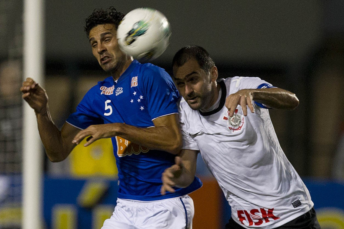 Durante a partida entre Corinthians x Cruzeiro, realizada esta noite no estádio do Pacaembu, jogo válido pela 12ª rodada do Campeonato Brasileiro de 2012