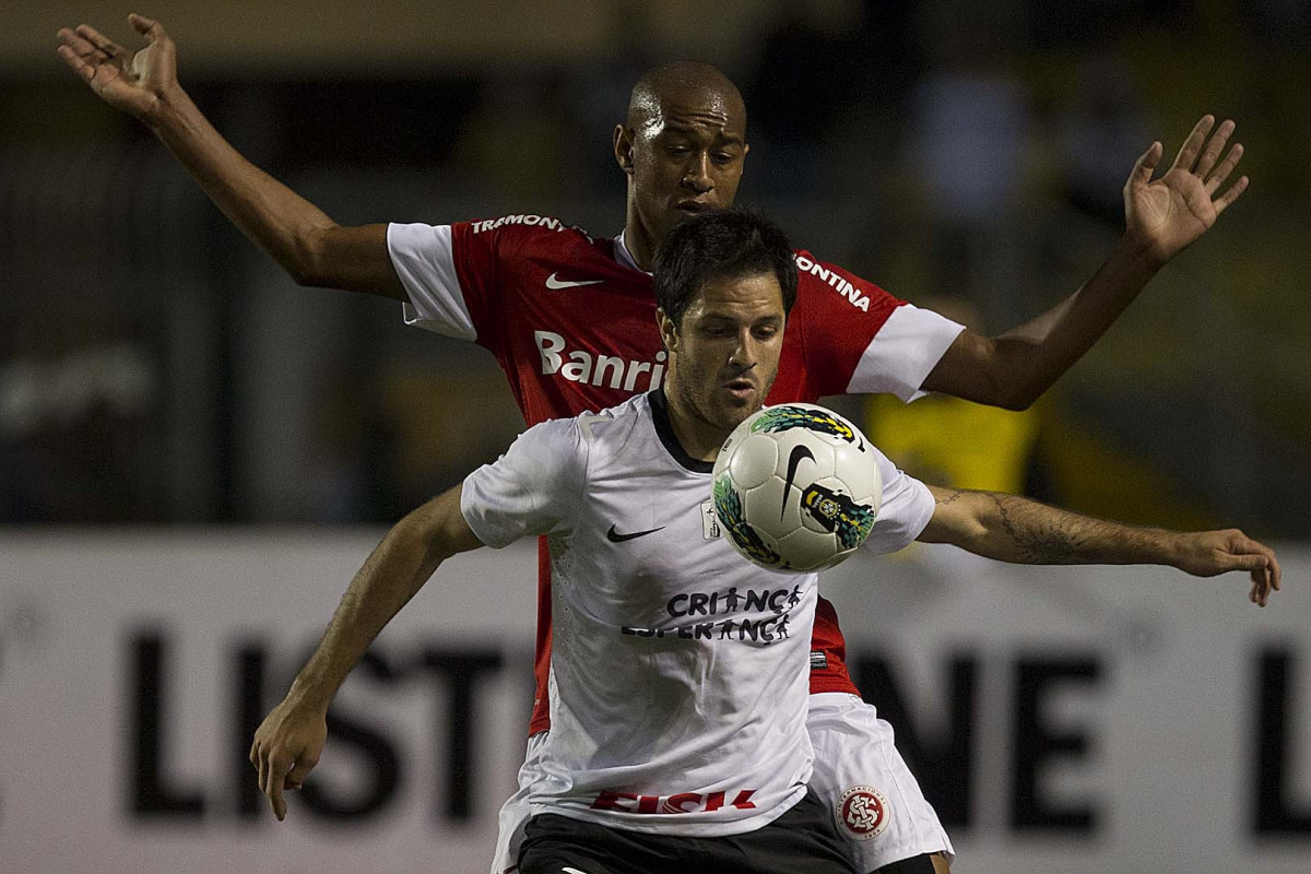 Durante a partida entre Corinthians x Internacional/RS, realizada esta noite no estdio do Pacaembu, jogo vlido pela 17 rodada do Campeonato Brasileiro de 2012