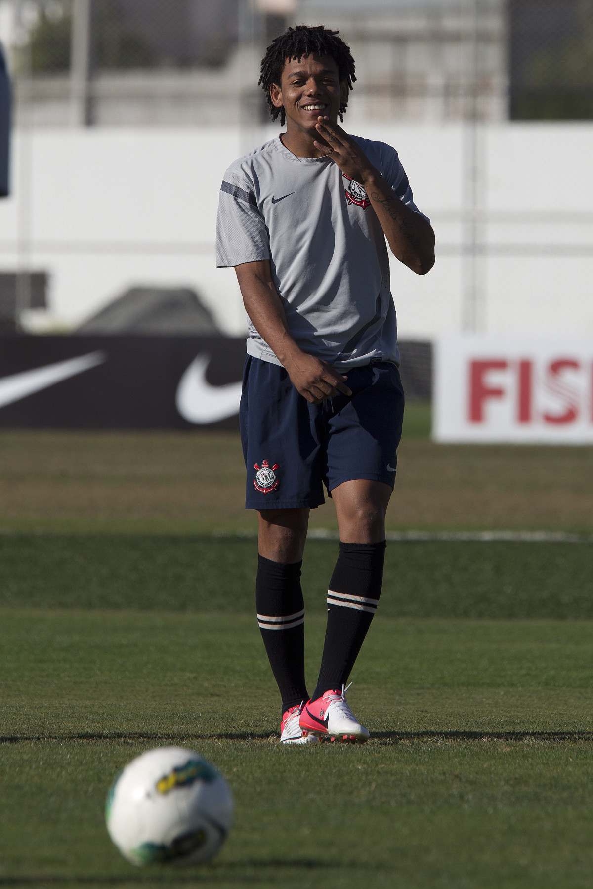 Durante o treino realizado esta tarde no CT Joaquim Grava, localizado no Parque Ecológico do Tiete. O próximo jogo da equipe será domingo, 25/08, contra o São Paulo, no Pacaembu, válido pela 19ª rodada do Campeonato Brasileiro de 2012