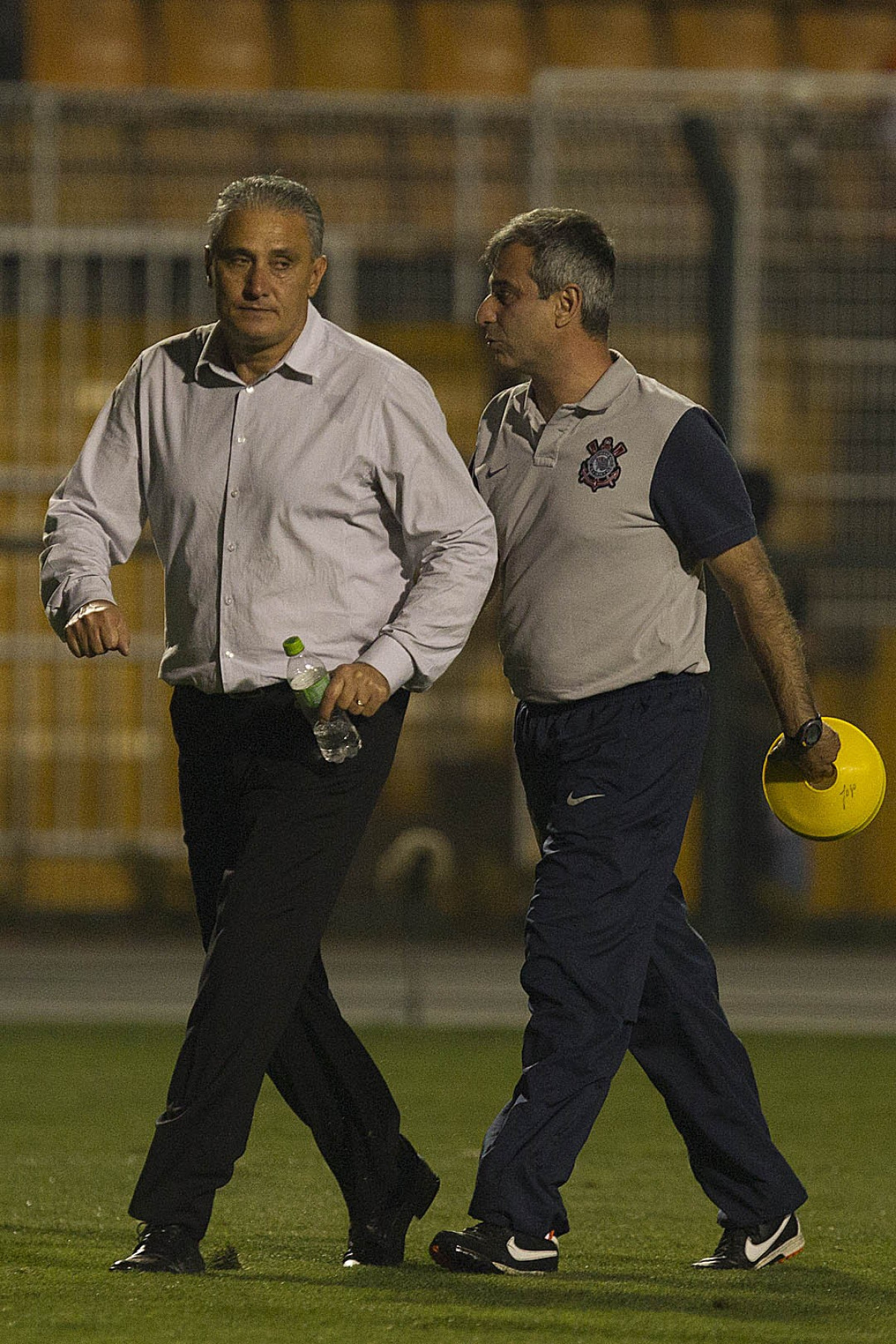 Durante a partida entre Corinthians x Grmio, realizada esta noite no estdio do Pacaembu, jogo vlido pela 23 rodada do Campeonato Brasileiro de 2012