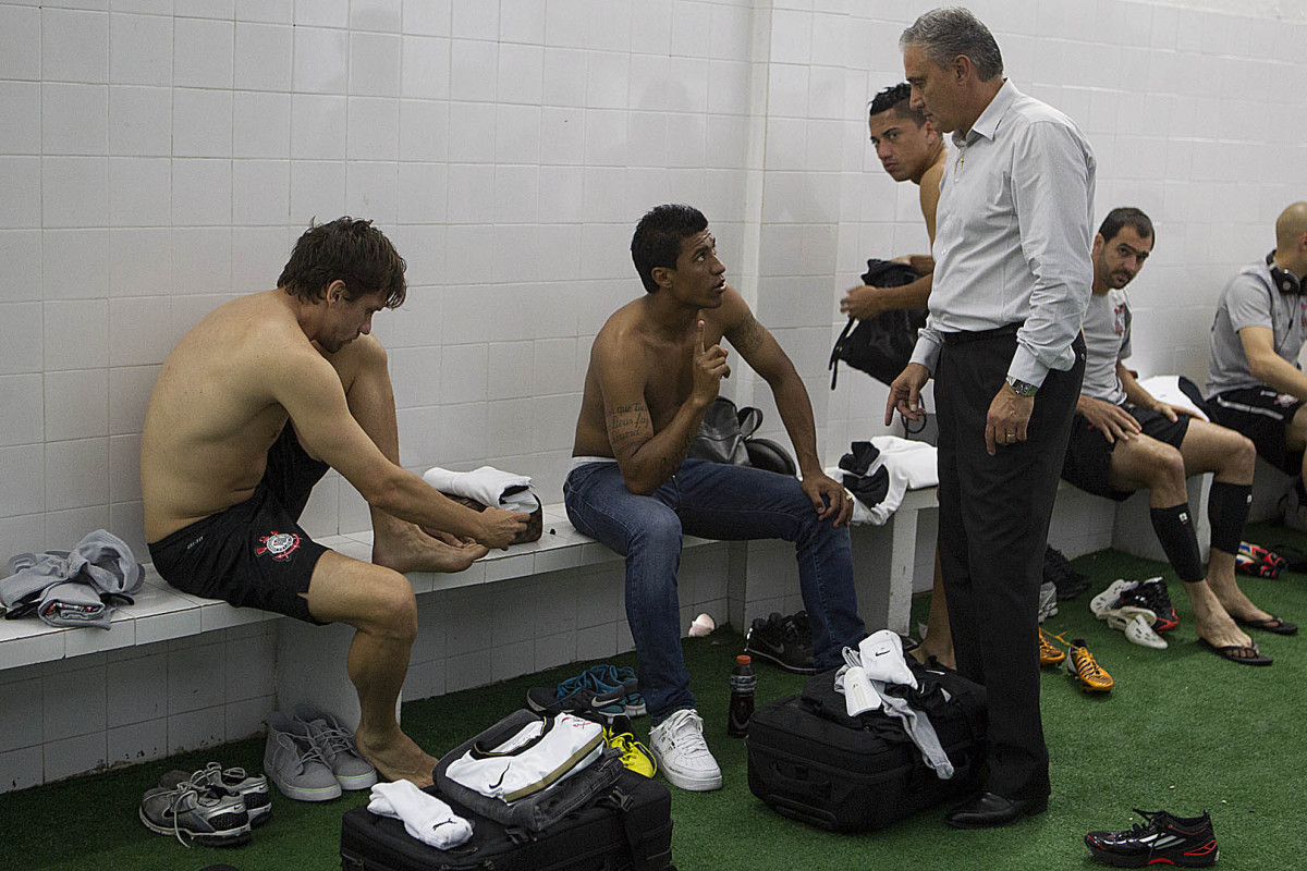 Nos vestirios antes da partida entre Nautico/PE x Corinthians, realizada esta tarde no estdio dos Aflitos, em Recife, jogo vlido pela 28 rodada do Campeonato Brasileiro de 2012
