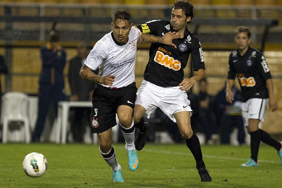 Durante a partida entre Corinthians x Coritiba, realizada esta noite no estdio do Pacaembu, jogo vlido pela 35 rodada do Campeonato Brasileiro de 2012