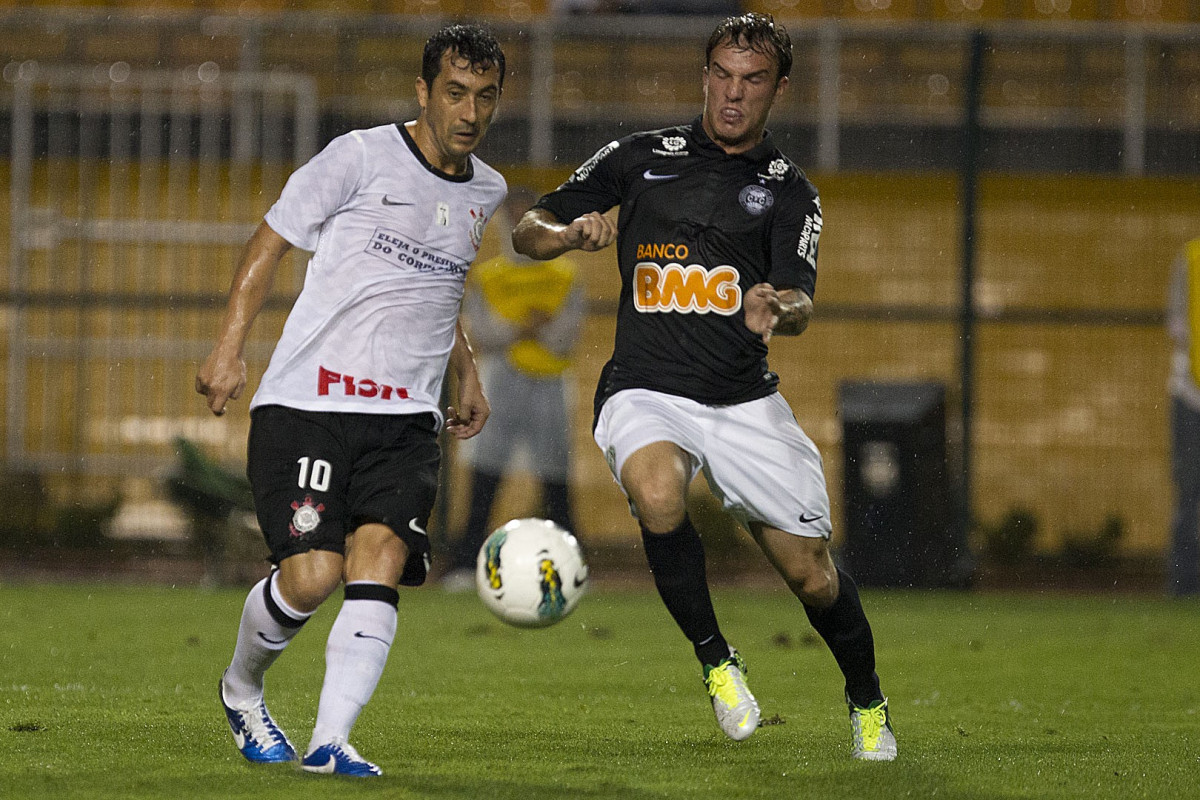 Durante a partida entre Corinthians x Coritiba, realizada esta noite no estádio do Pacaembu, jogo válido pela 35ª rodada do Campeonato Brasileiro de 2012