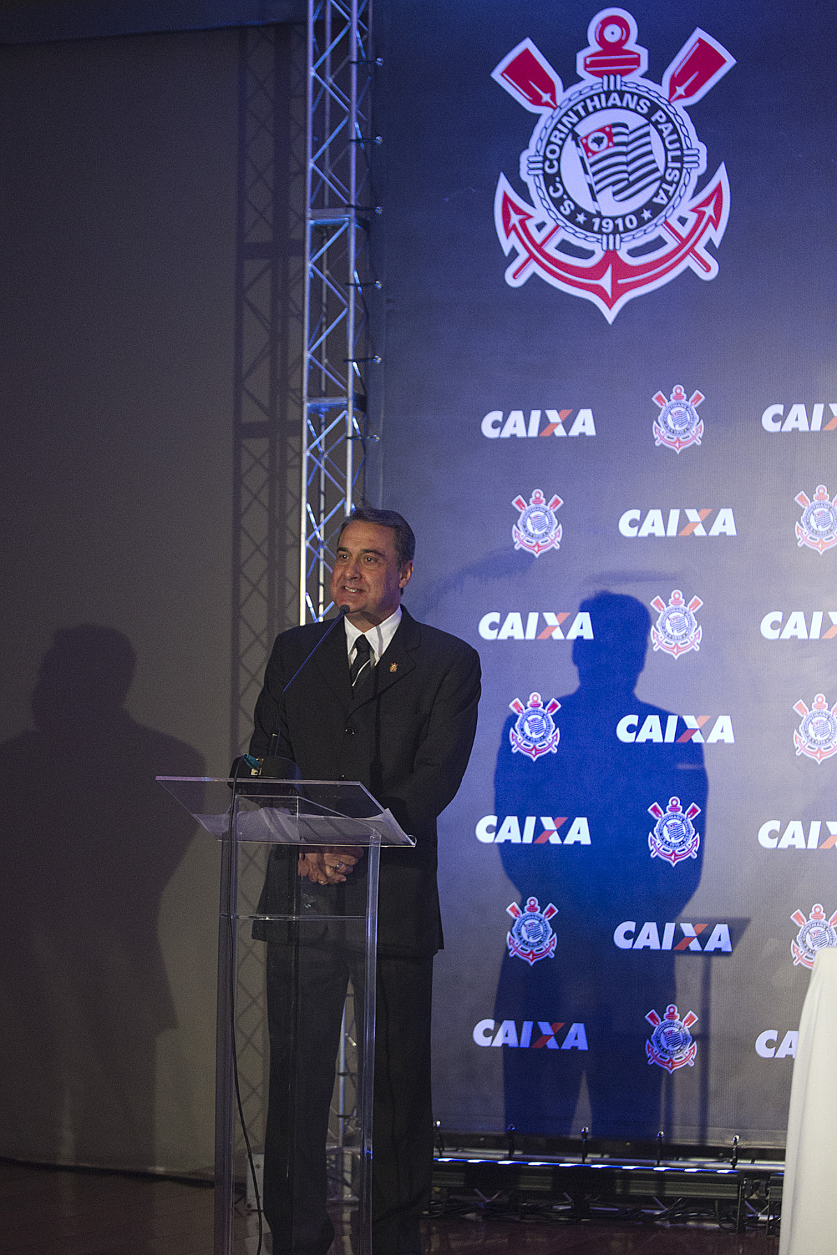 Durante evento no Museu do Futebol, no Pacaembu, o Corinthians anunciou seu novo patrocinador master, a Caixa Economica Federal; São Paulo / SP - Brasil - 20/11/2012