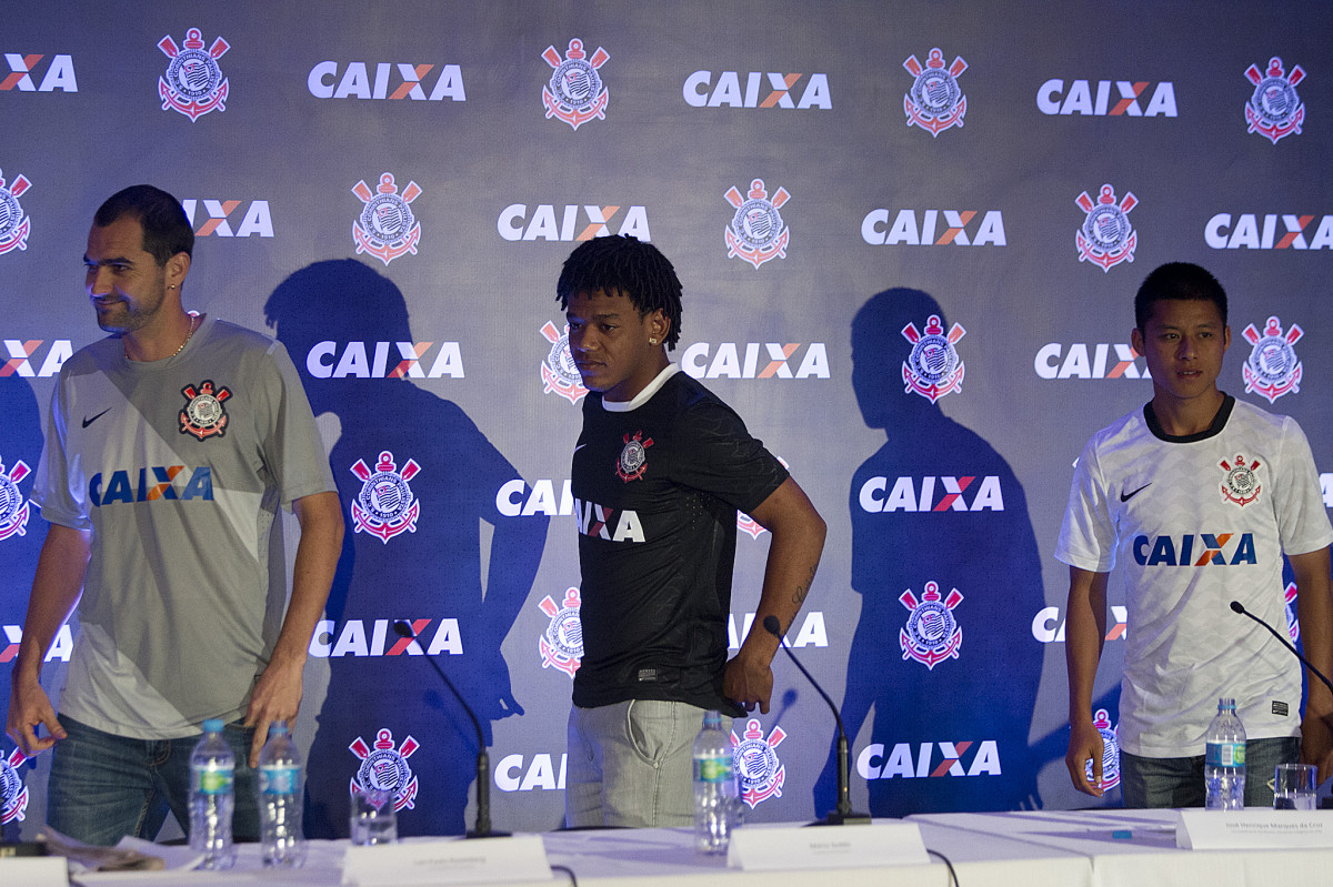 Durante evento no Museu do Futebol, no Pacaembu, o Corinthians anunciou seu novo patrocinador master, a Caixa Economica Federal; São Paulo / SP - Brasil - 20/11/2012